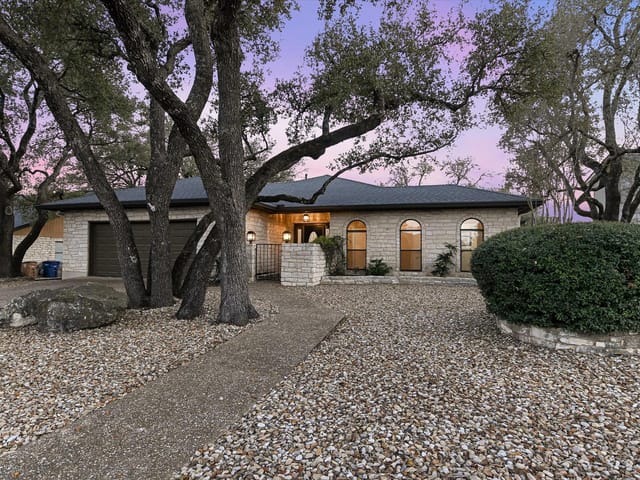10605 Floral Park Dr