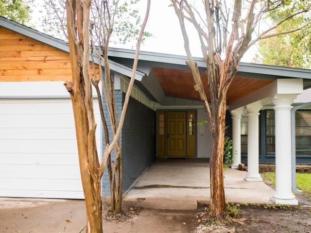 10605 Parkfield Dr