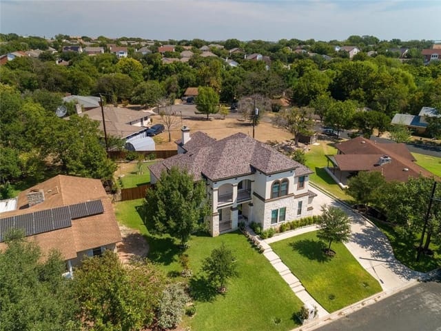 10606 Denell Cir