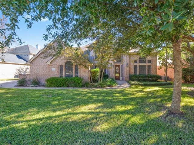 10606 Indigo Broom LOOP