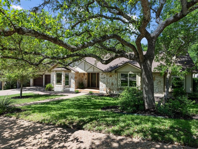 10606 Leafwood Ln