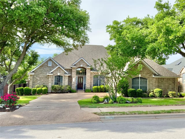 10606 Sun Tree Cv