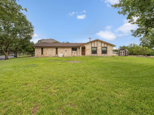 10608 Denell CIR