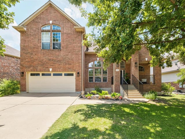 10608 Pointe View DR