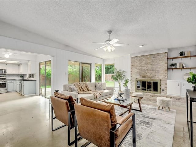 10609 Golden Quail Dr