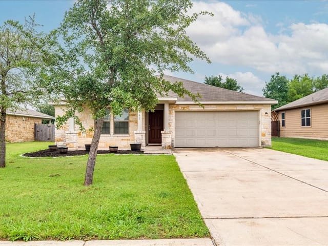1061 Violet Ln