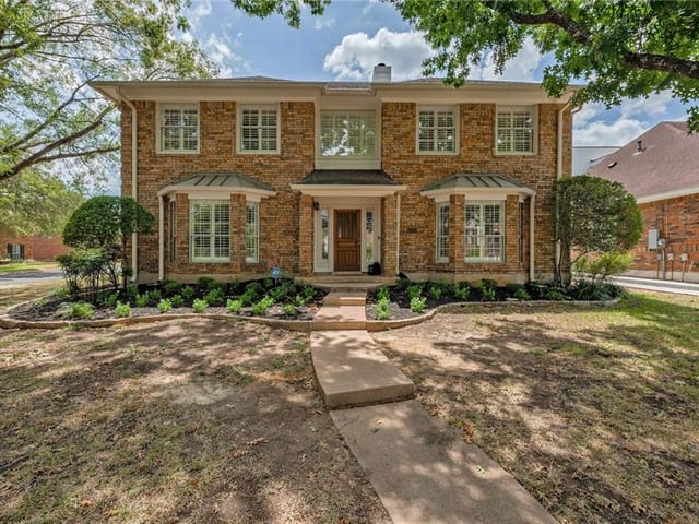 10610 Ames Ln