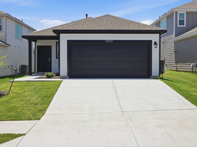 10611 Typhoon LN