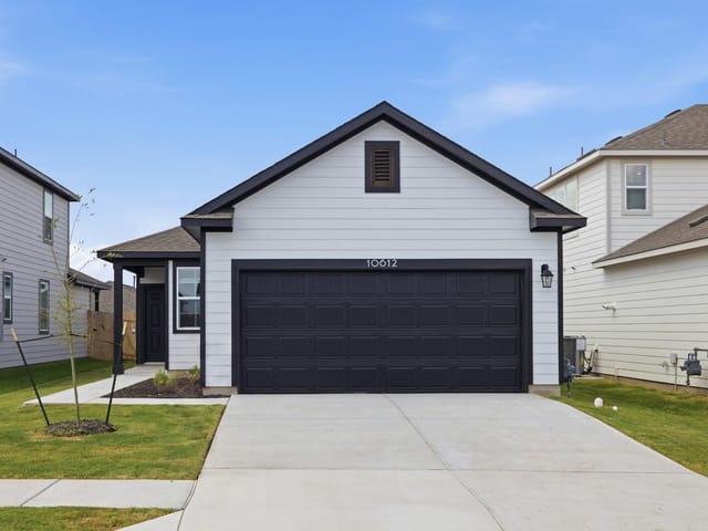 10612 Justify LN