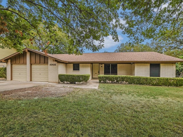 10615 Denell Cir