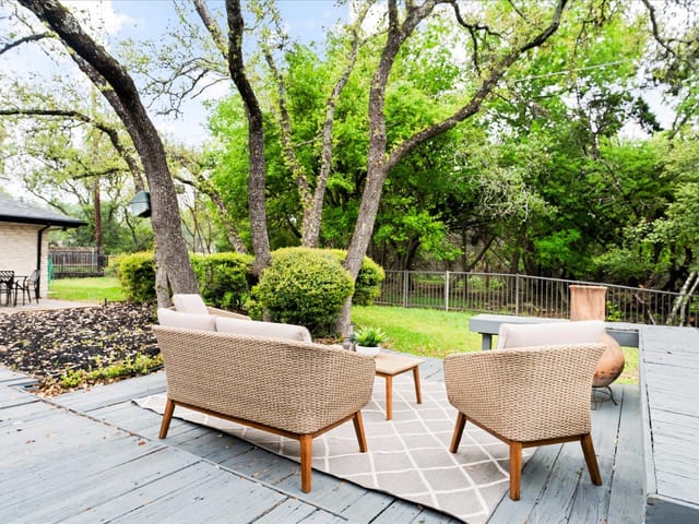 10616 Spicewood Pkwy