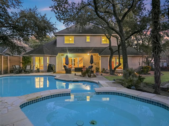 10619 Indigo Broom LOOP