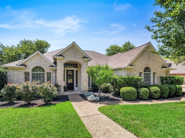 10628 Indigo Broom LOOP