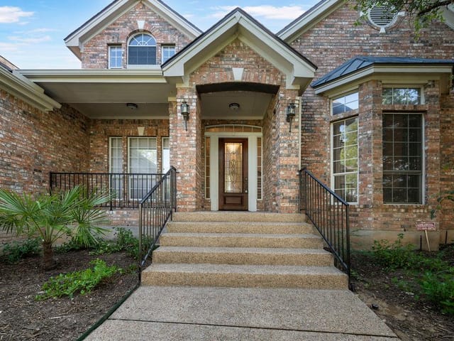 10637 Indigo Broom LOOP