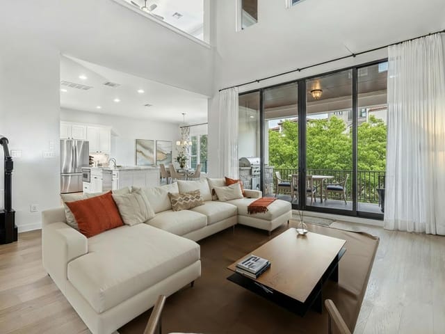 107 Cascading Waters PL
