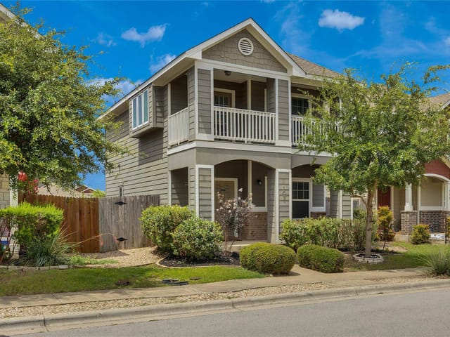 107 Friendship Oak Dr
