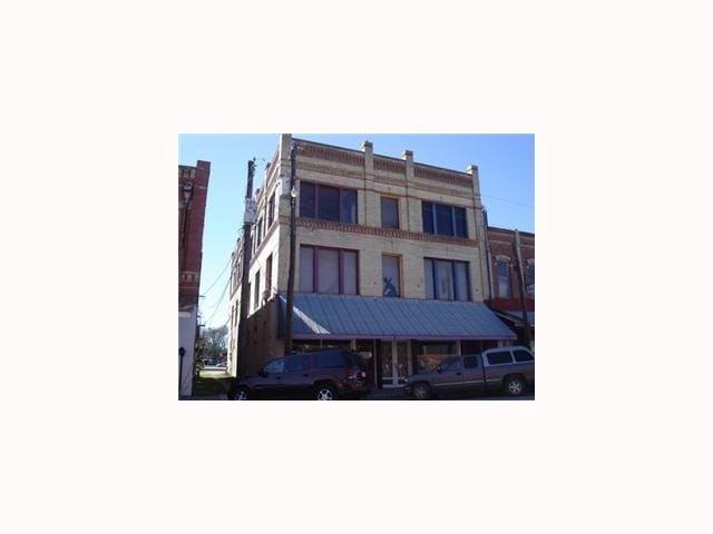 107 Main ST