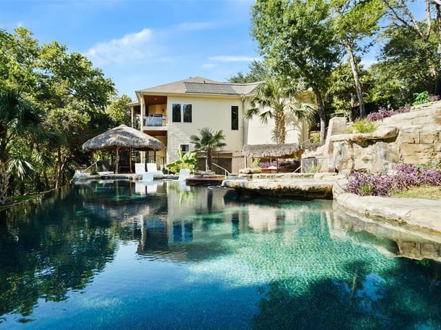 107 Squires Dr