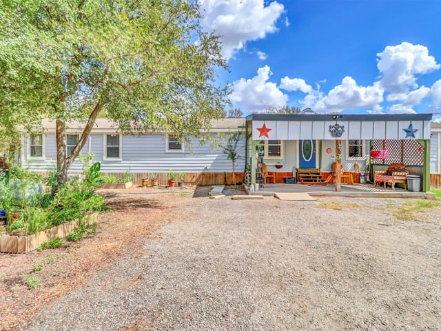 107 SW Forest Hill Cv