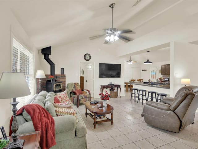 107 Taylor DR