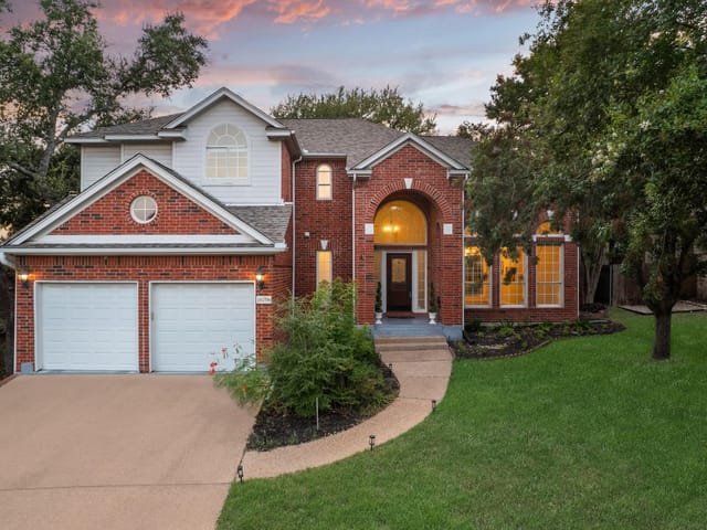 10700 Mcfarlie Cv