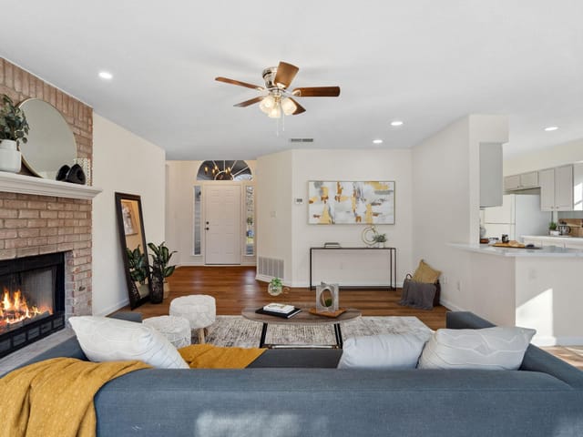 10704 Watchful Fox Dr