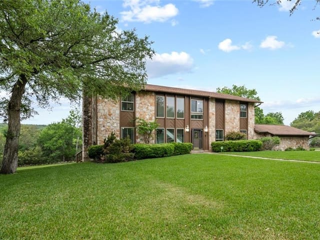 10705 Glass Mountain Trl