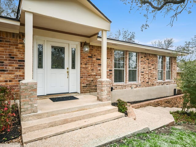 10709 Yucca DR