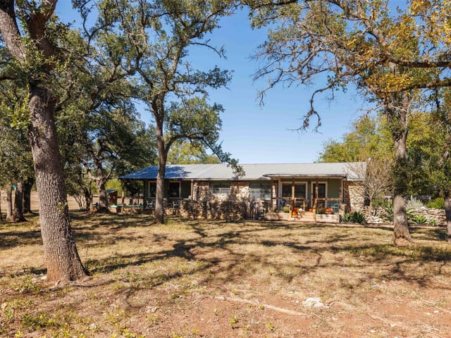 1071 Rolling Hills Dr