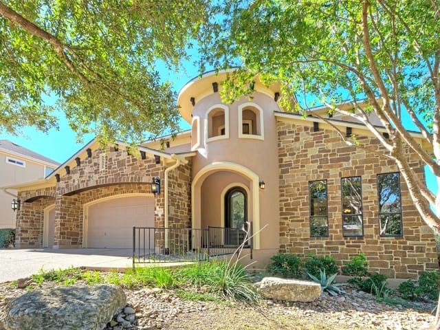 10717 Gaillardia DR