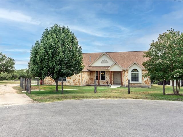 10720 Regal Oaks Dr