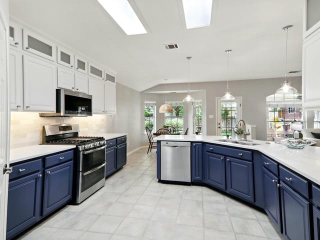 10733 Quarry Oaks TRL