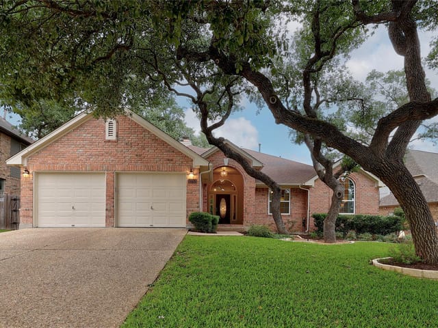 10748 Yorktown Trl