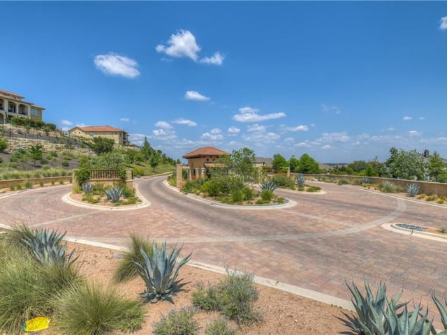 108 Bella Colinas Dr