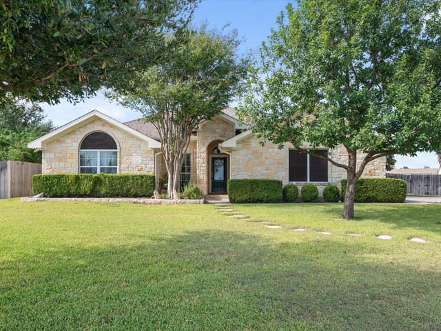 108 Chelsea Cir