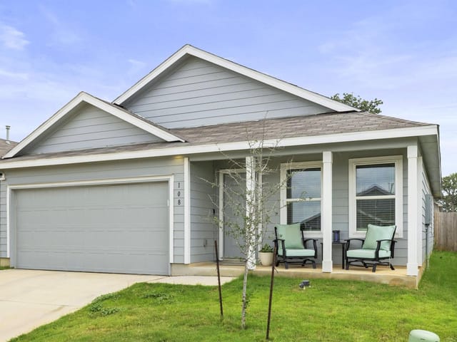 108 Ciarans Crossing Dr