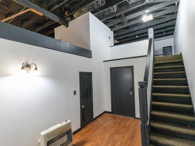108 E Clark ST
