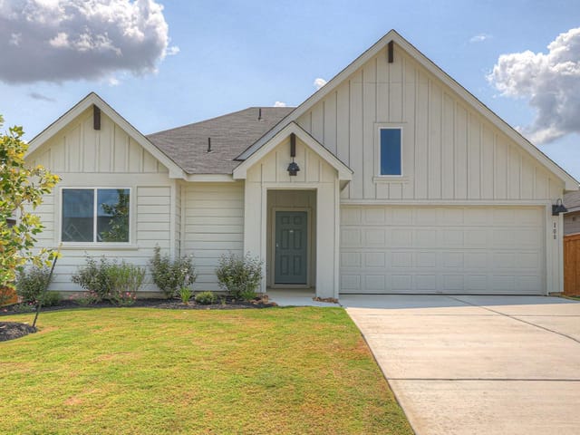 108  FLORA VISTA St