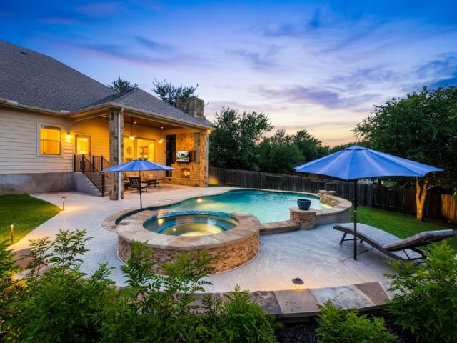 108 Lake Mineral Wells DR