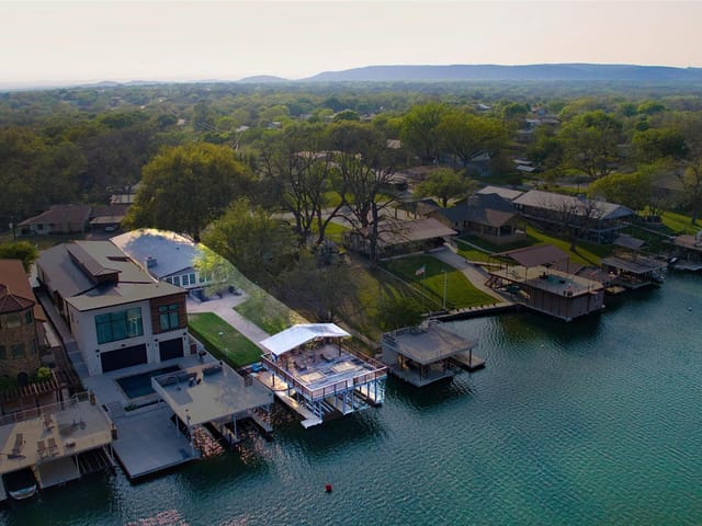108 Riverside Dr