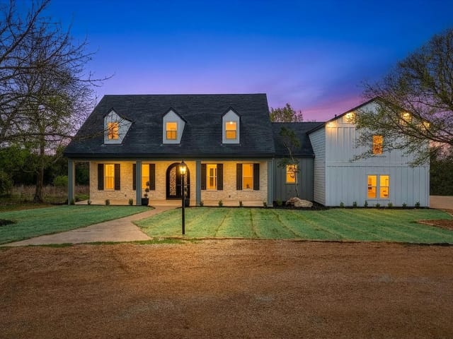 108 Skyline Rd
