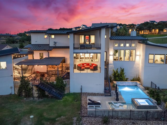 108 Stephanie LN