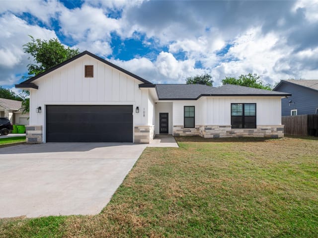 108 W Keomuku LN