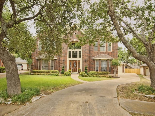 10802 Greymere Ct