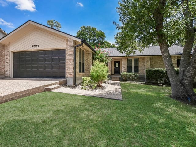 10803 Leafwood LN