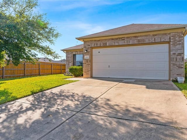 10808 Long Summer Dr