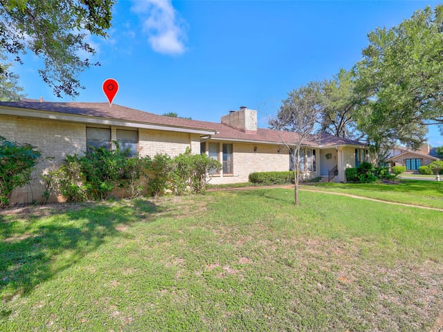 10808 PINEHURST Dr Unit #A