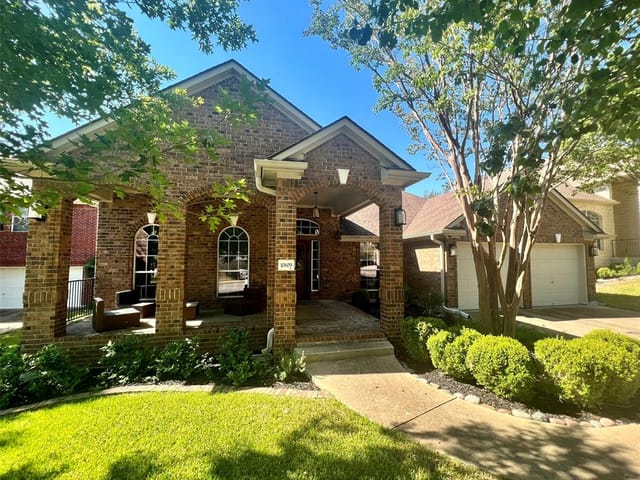 10809 Pointe View DR