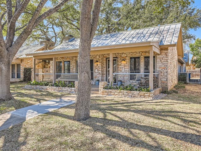 10810 Pinehurst Dr Unit #1