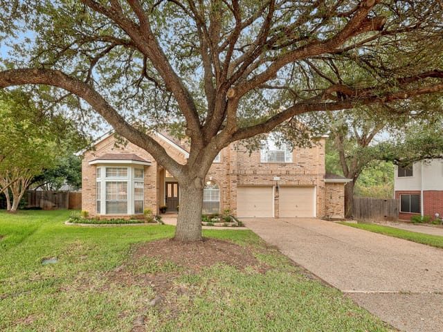 View 10810 Pinkney LN in Circle C Ranch Ph B Sec 03 10810 Pinkney LN - property photo 1 - Luxury home in Circle C Ranch Ph B Sec 03, Austin, TX